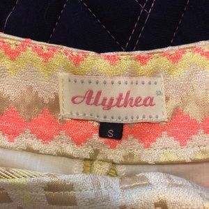 Alythea high waist shorts size small